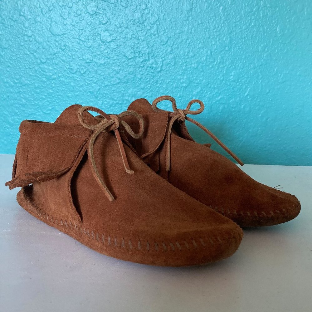 Minnetonka Genuine Buckskin Leather Moccasins